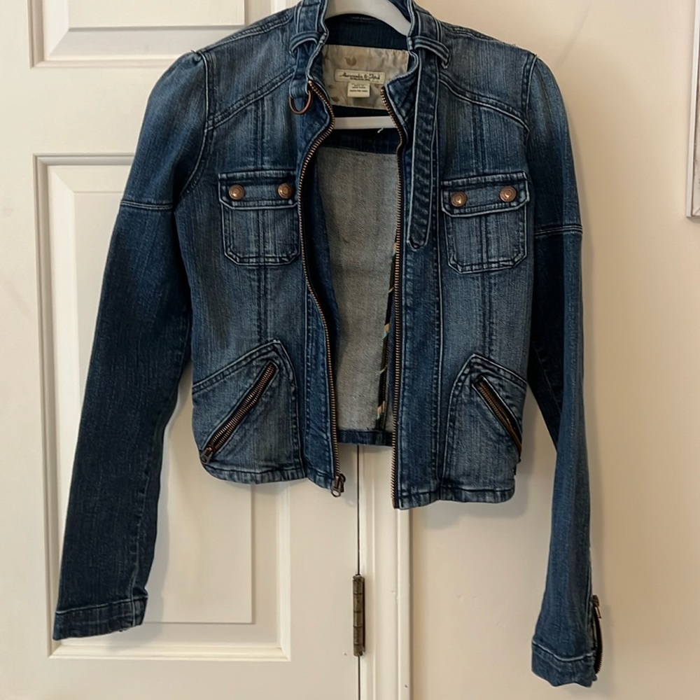 Abercrombie & Fitch jean jacket size S